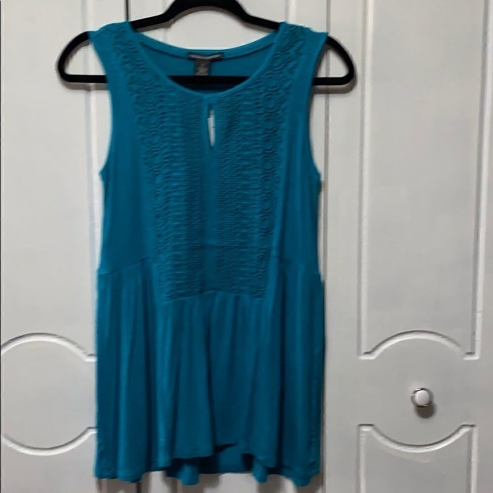 NWT Chelsea & Theodore Teal crochet front Tunic S